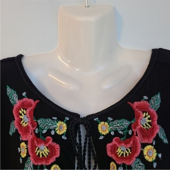 Free People NWOT size S/P long sleeve black tiered dress with keyhole front tie - Picture 4 of 12